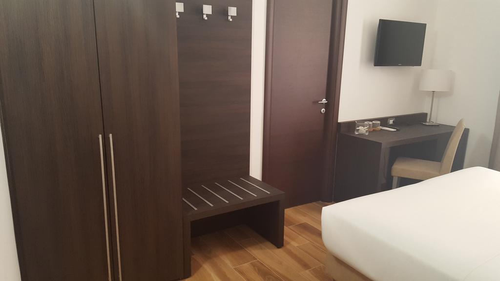 Guest house Una Finestra Su Monti 3*