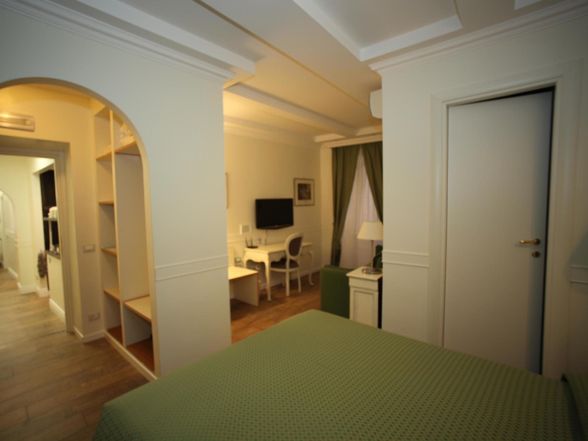 Guest house Residenza Ponte Sant'angelo 2*