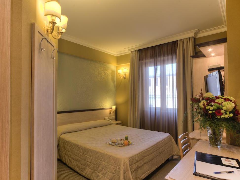 Galileo Hotel