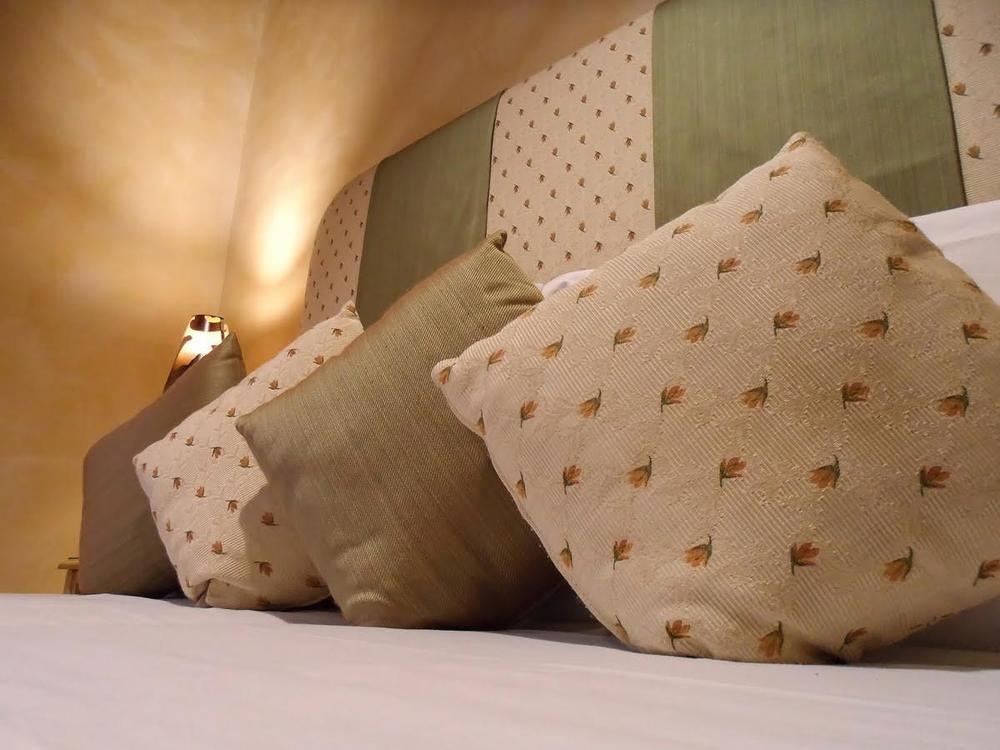 Condotti Gasthuis 2*