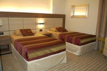 Imperial 3*