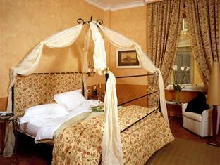 Caesar House Residenze Romane 3* Rome