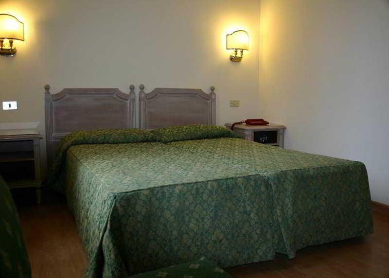 Torlonia 4* Rome