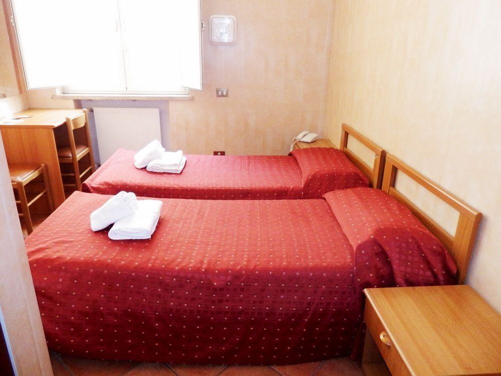 Casa Per Ferie Santa Maria Alle Fornaci 3*