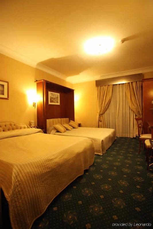 Luxury H 2000 Bed & Breakfast