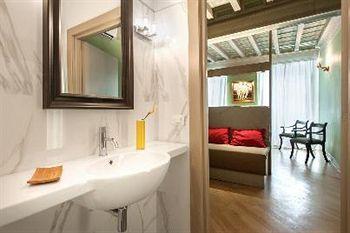 Residenze Romanae - Sangallo *