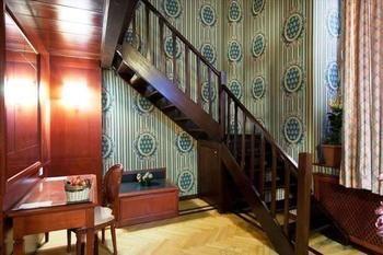Lella Hotel