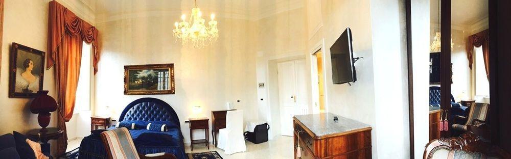 Charme Holidays Colosseum Guest house Rome