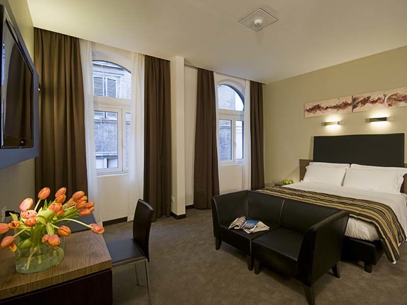 Rinascimento - Gruppo Trevi 4* Rome