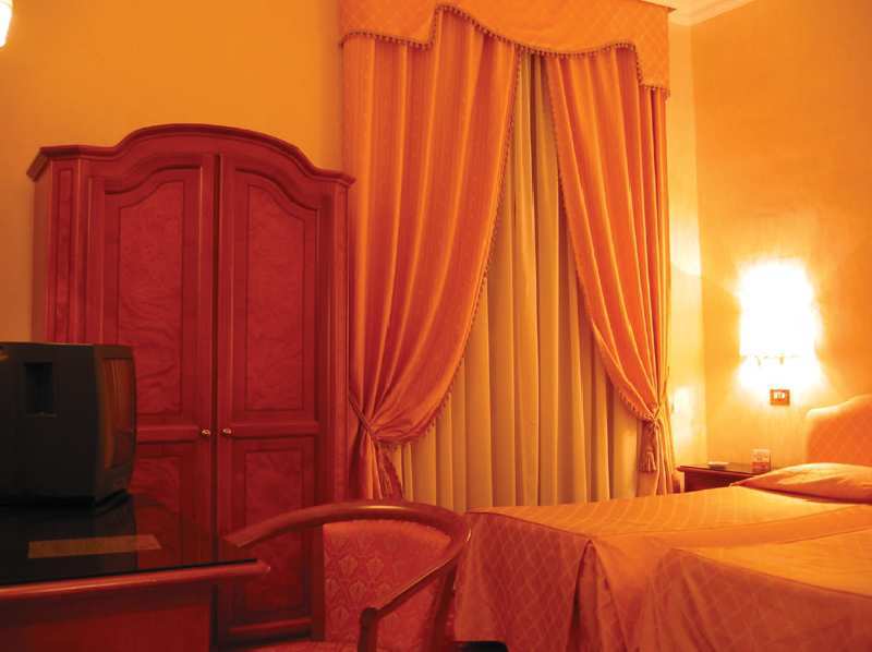 The Republic 4*