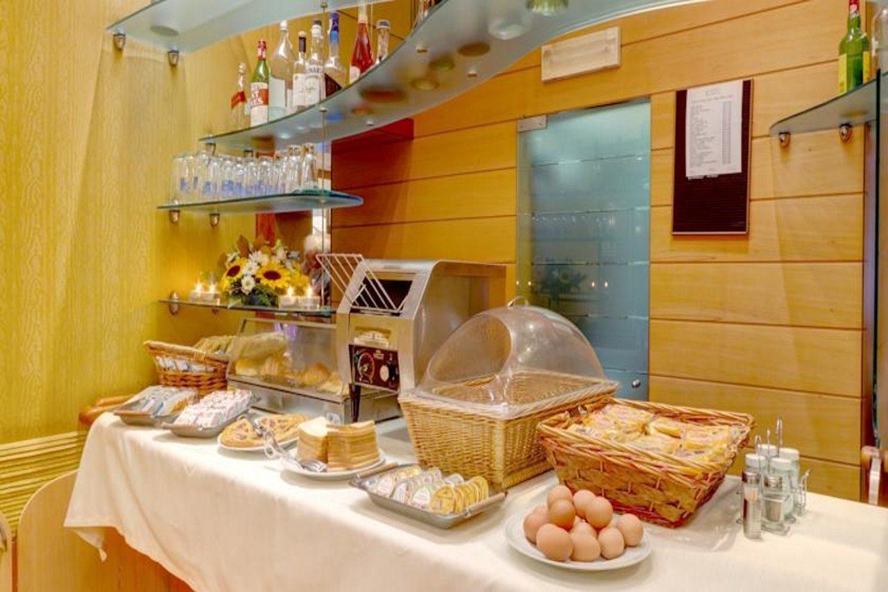 Hotel Corot 3*
