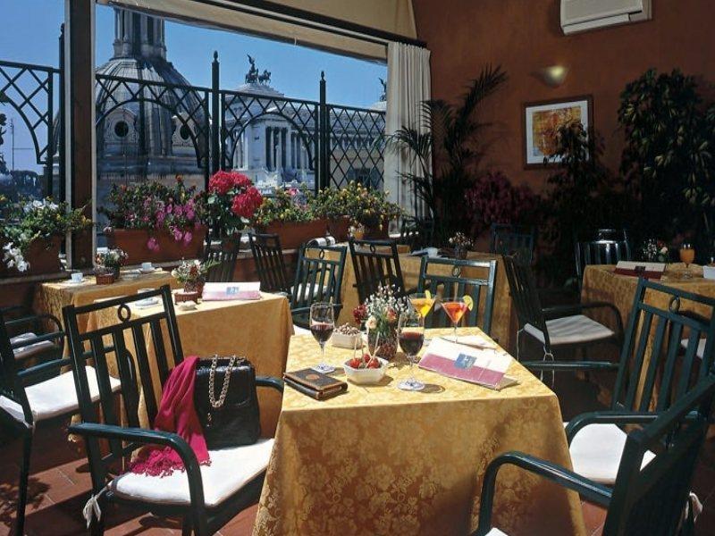 Cosmopolita Rome, Tapestry Collection By Hilton Rome