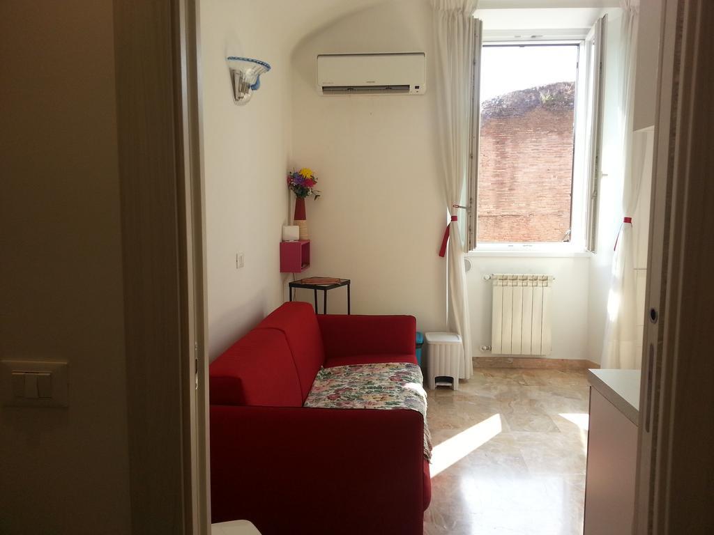 Apartment Between Termini & Colosseo