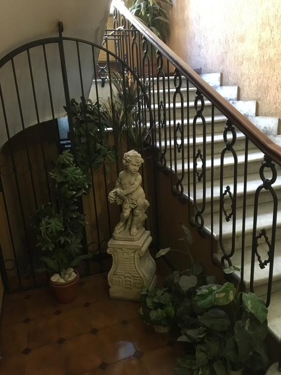 Delightful 100 Meters From The Colosseum Rome
