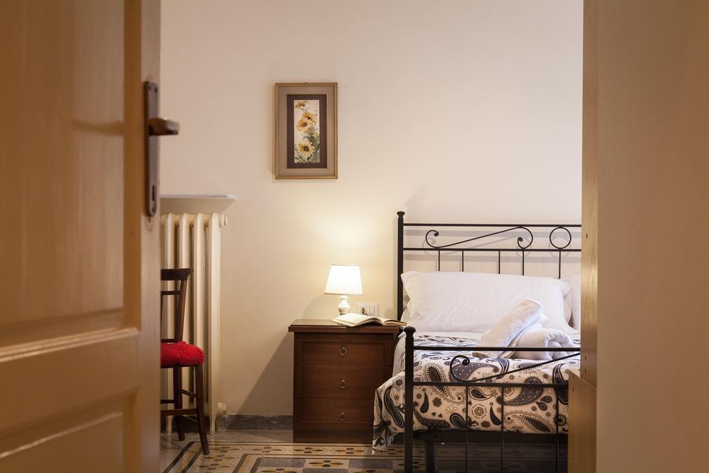 Betty Holiday Valadier Rome