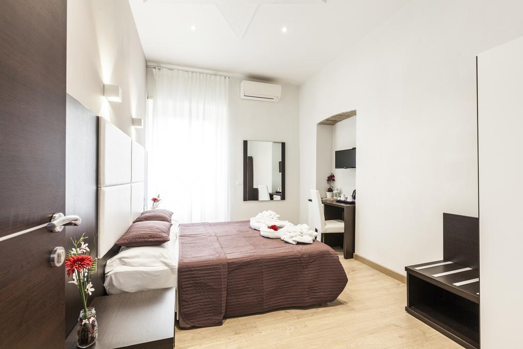 Couette-café Stardust 3*