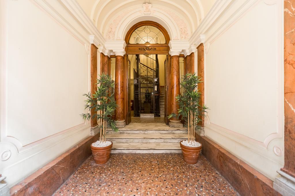 Affreschi Su Luxury