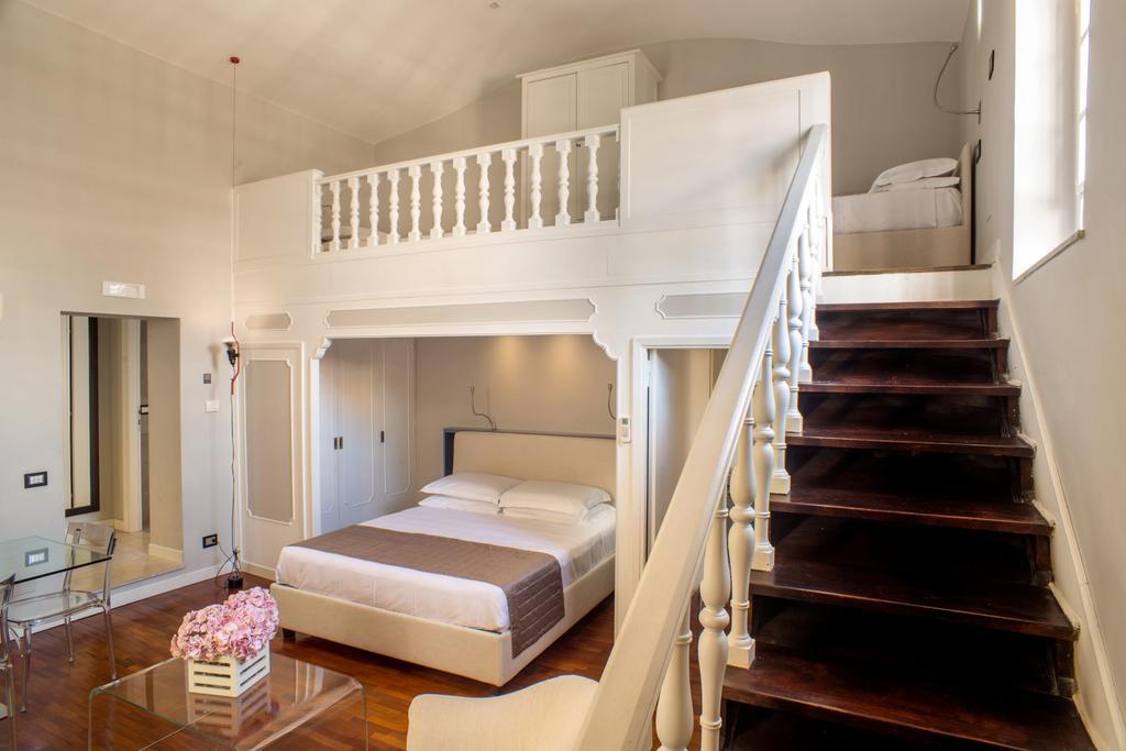 Guest house Les Fleurs Luxury House