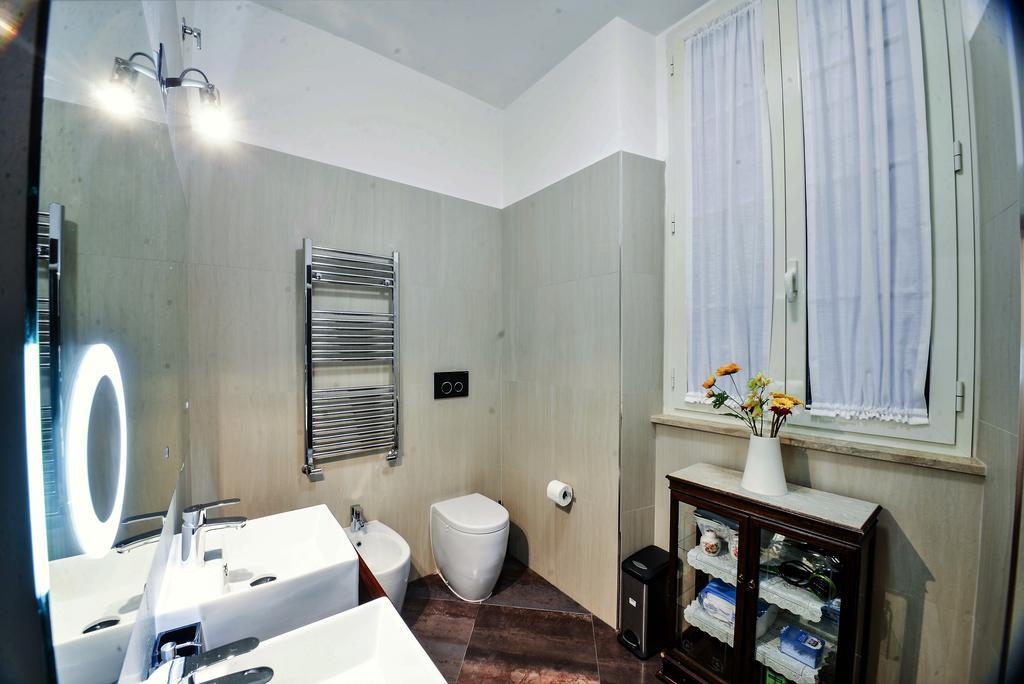 Noble Apartment