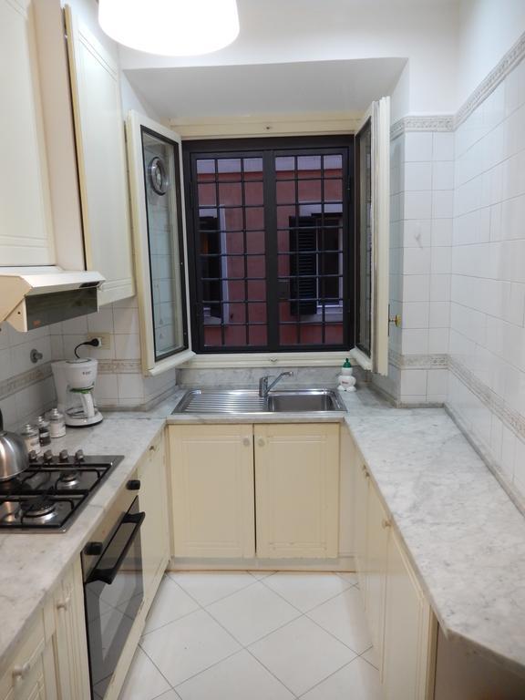 Appartement Colosseo Homerents 2 *