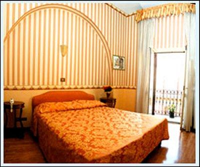 Aquarium Hotel 2*