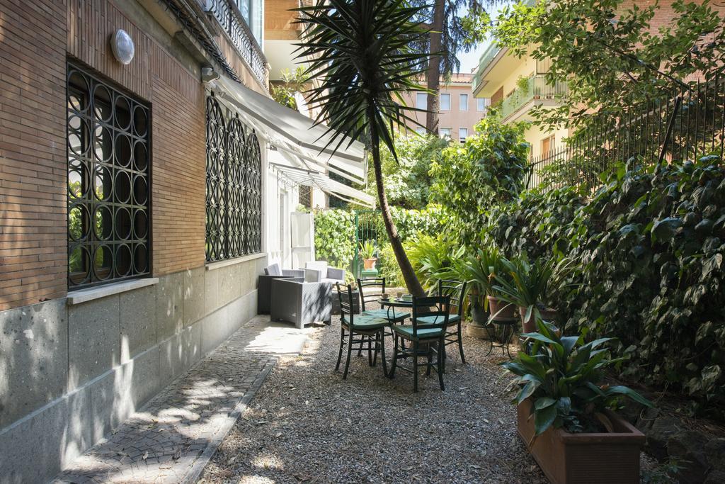 Apartment Vatican 307