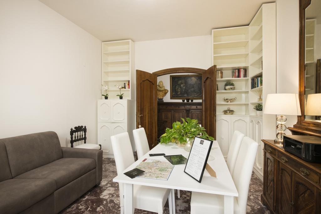 Appartement Vatican 307 *