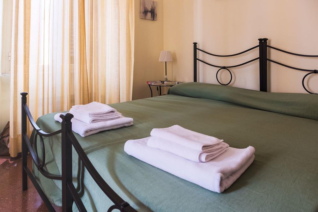 Guest house Glam Sm Maggiore 3*