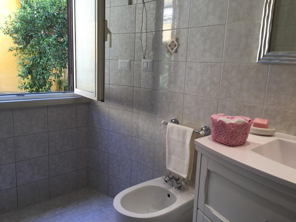 Daphne Domus Apartment Rome