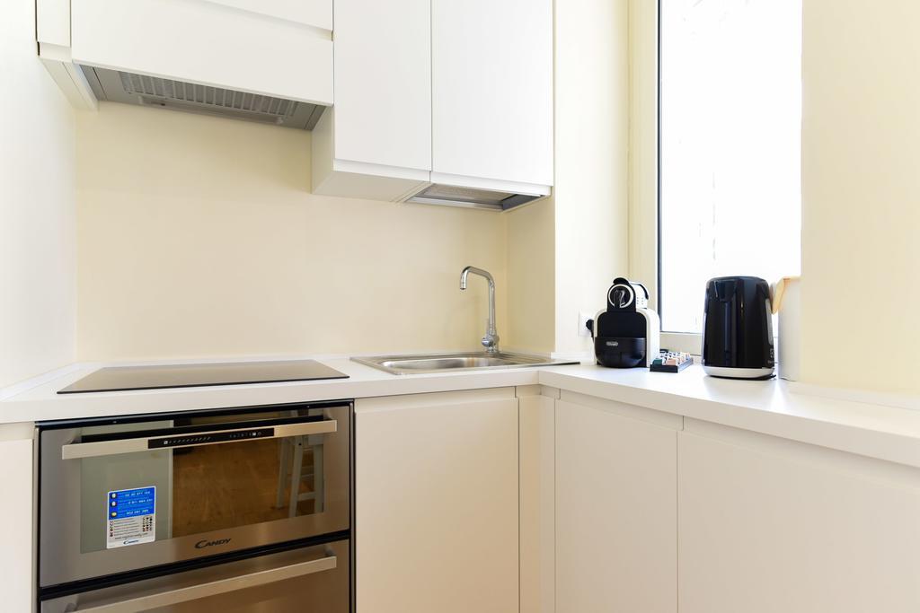 Bright And Comfy 3 Bedroom In Monti Apartment