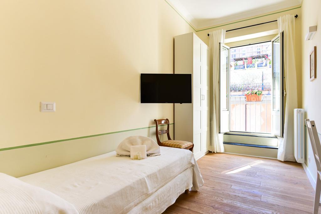 Bright And Comfy 3 Bedroom In Monti Apartment