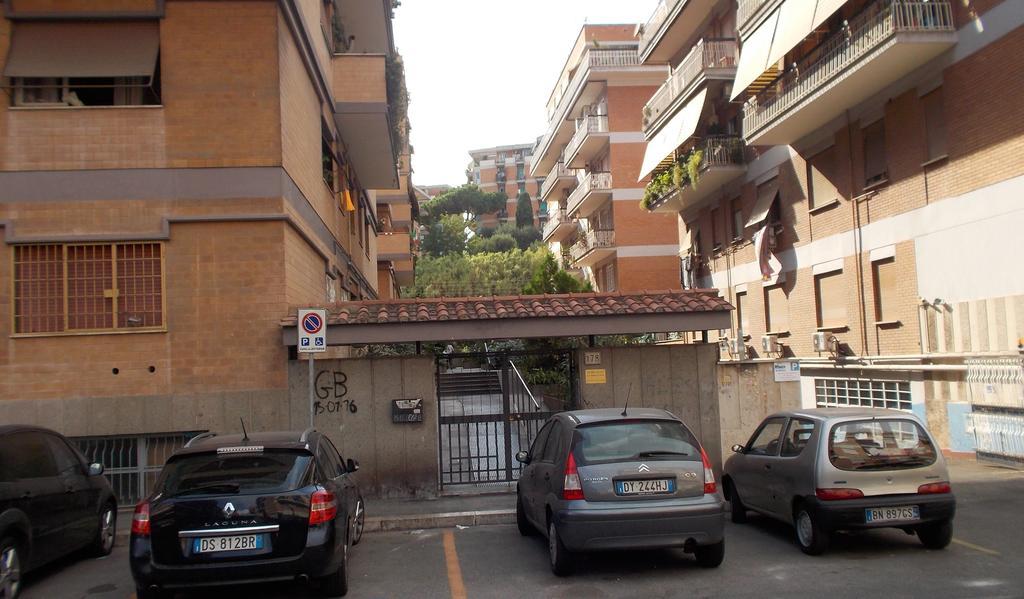 Tourist House * Rome