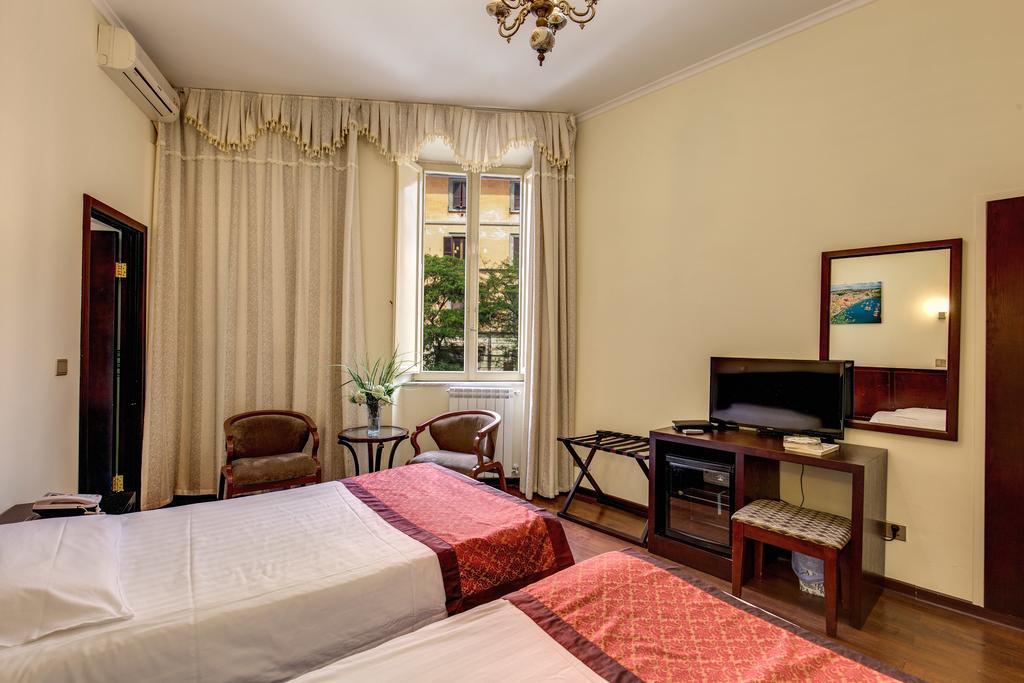Gasthuis New Albatros Checkin Portafortuna Guesth House