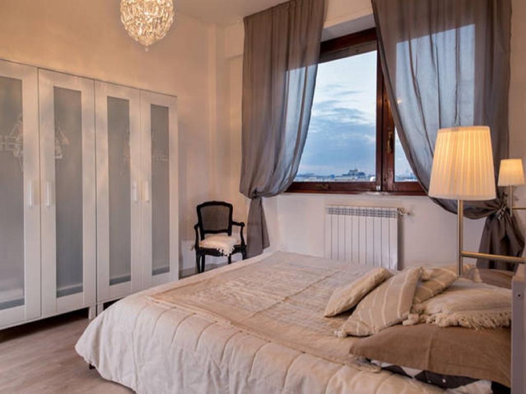 Aparthotel Iron Bridge Accommodation