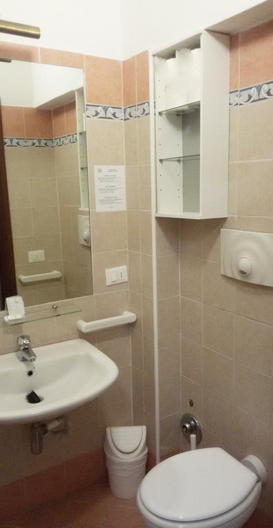Casa Per Ferie Cardinal G. Guarino Roma