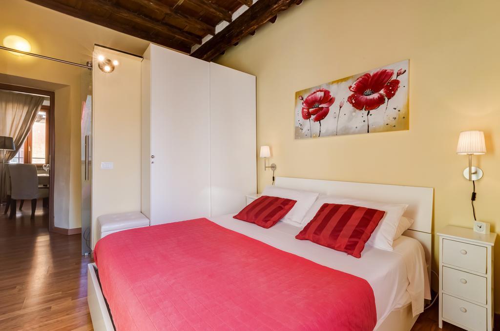 The Librari Appartement