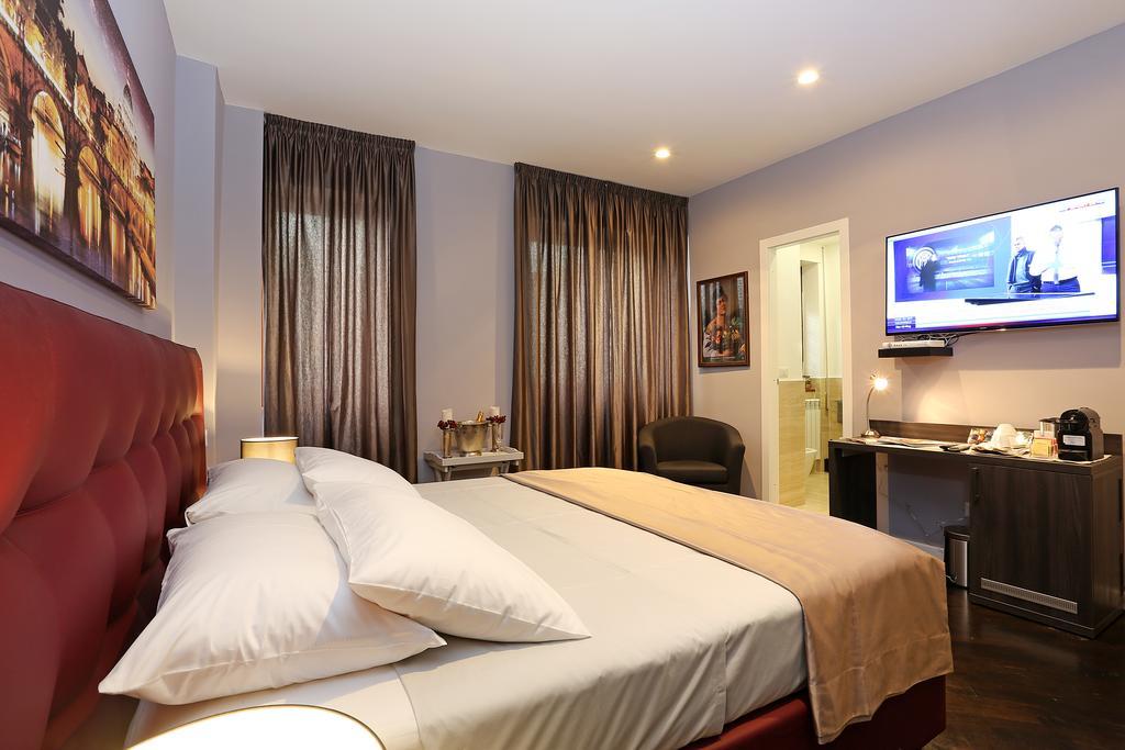 S In Guest house