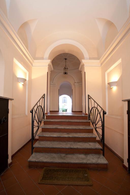 Apartment Colosseum Secret *