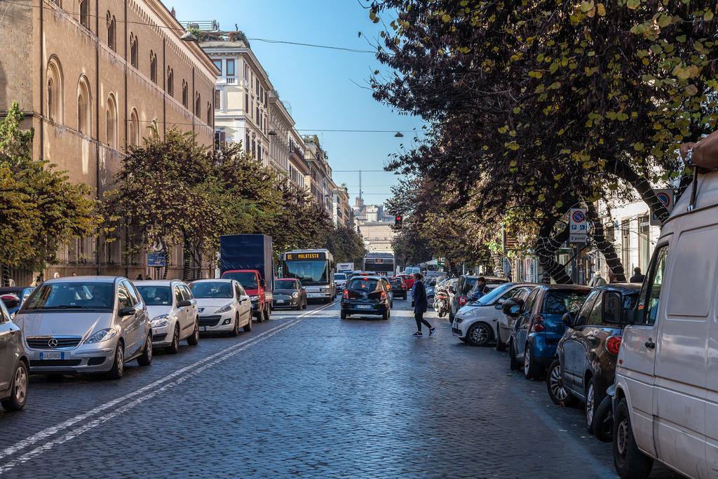 Betty Holiday Valadier * Rome