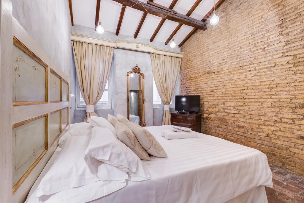 Apartment Colonna Suite - Rome Spanish Steps Suite & Spa *