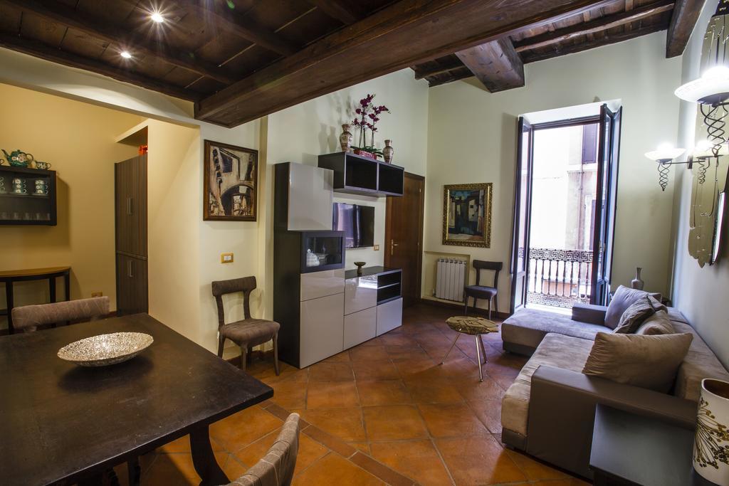 Crispi Apartment Rome