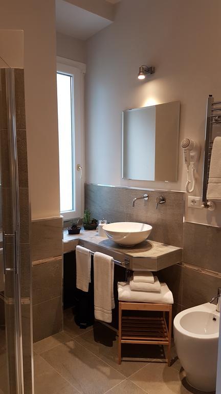 Roman Suite Guest House *