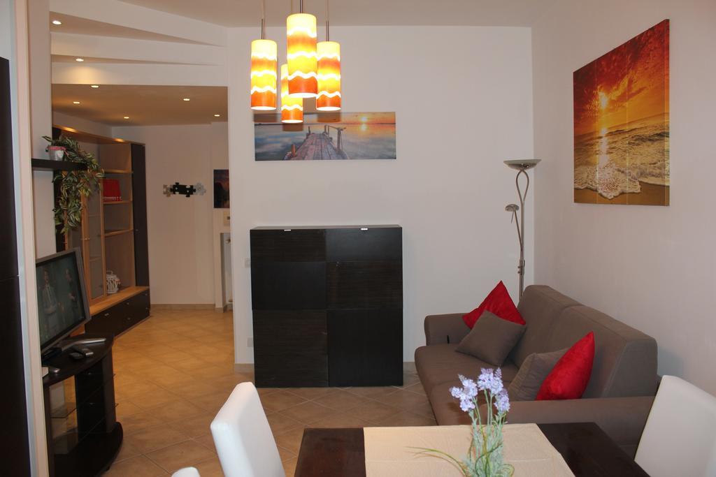 Apartment Ginevra's House
