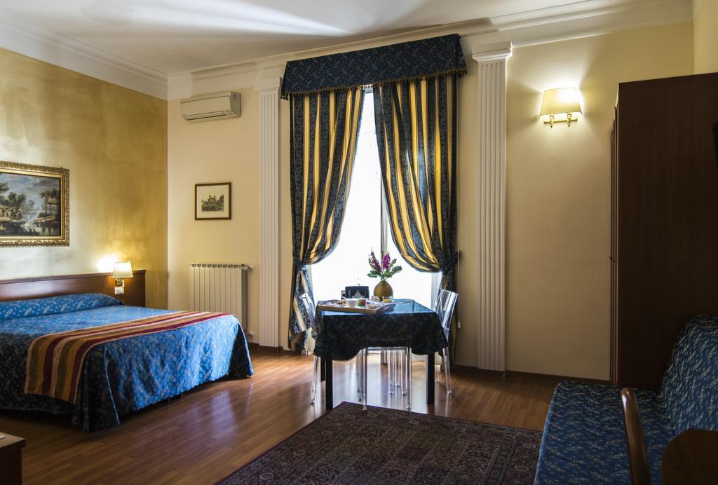 Couette-café Rosmini 2*