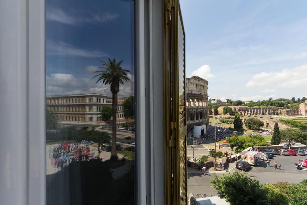Colosseo Panoramic Rome