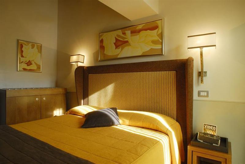 Condotti Palace Hotel Rome