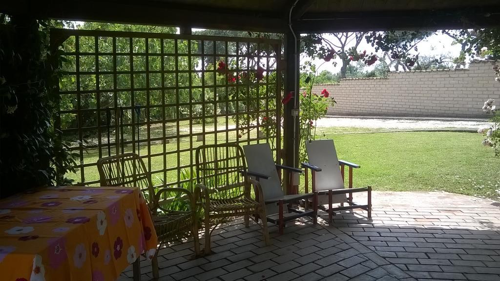 Il Casale Dell'ara Delle Rose Couette-café *