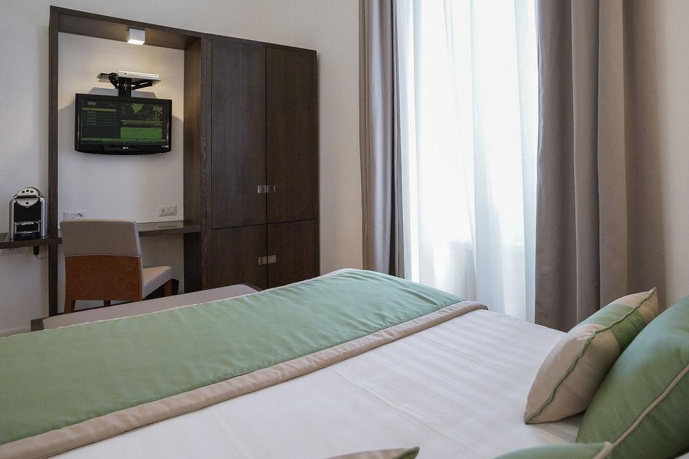 Les Diamants Spanish Steps Hotel