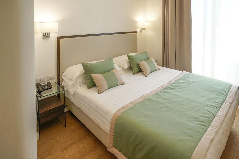 Hotel Les Diamants Spanish Steps