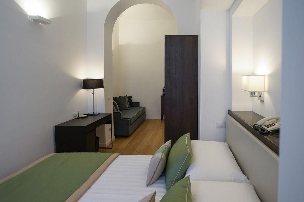 Les Diamants Spanish Steps Hotel